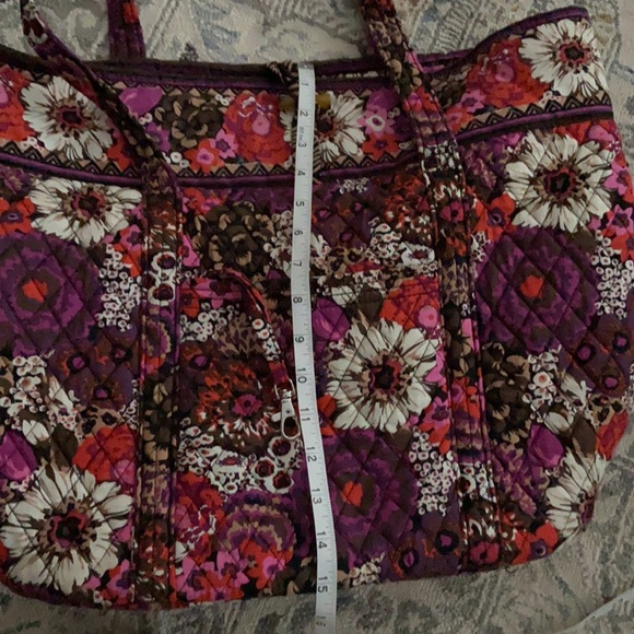 Vera Bradley Tote - Picture 10 of 11